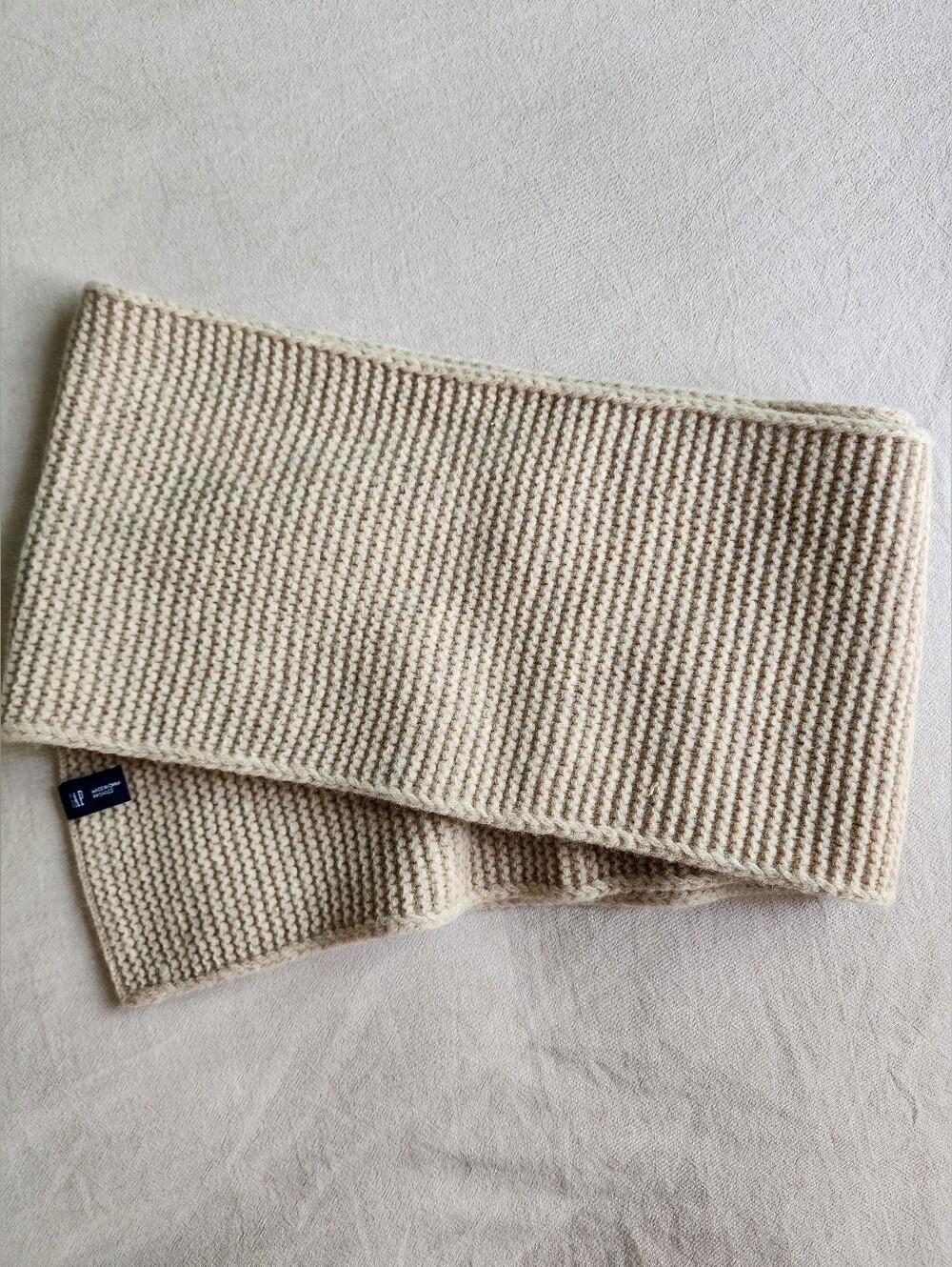 Gap 100% Lambs Wool Scarf Beige Cream